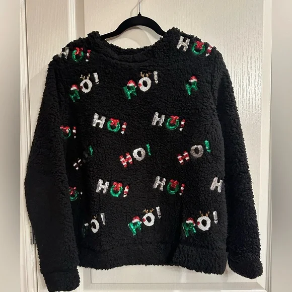 Festive Sweater - Picture 1 of 4